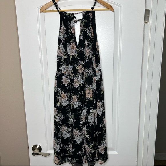 Torrid Black Floral Chiffon Midi Keyhole Tank Dress size 00 - Picture 3 of 9